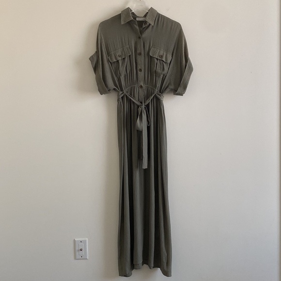 MINKPINK Collared Maxi Dress - Picture 2 of 16